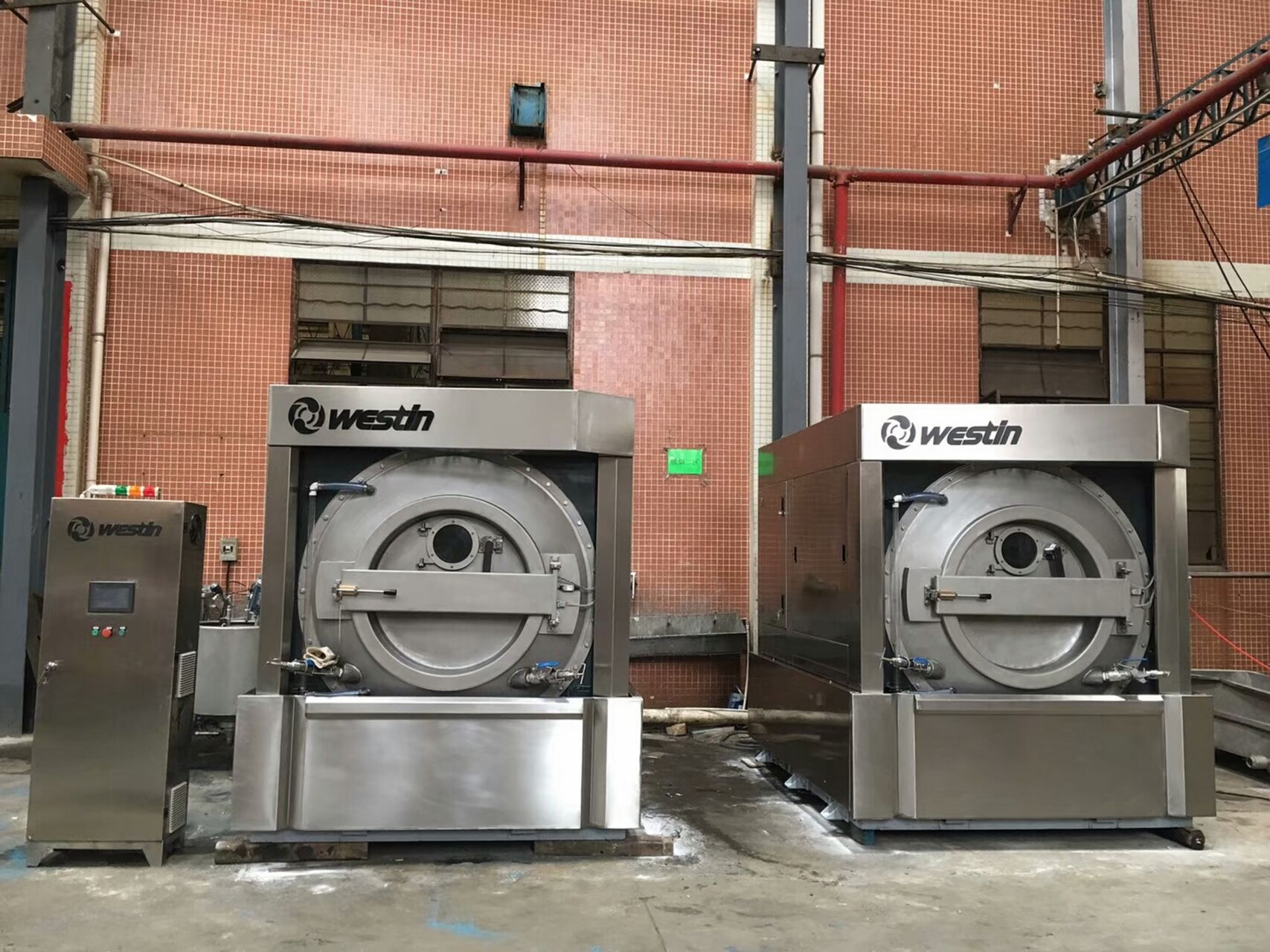 Lowering Laundry Costs Starts with a Reliable Industrial Washing Machine(Image2) Lowering Laundry Costs Starts with a Reliable Industrial Washing Machine(Image2)