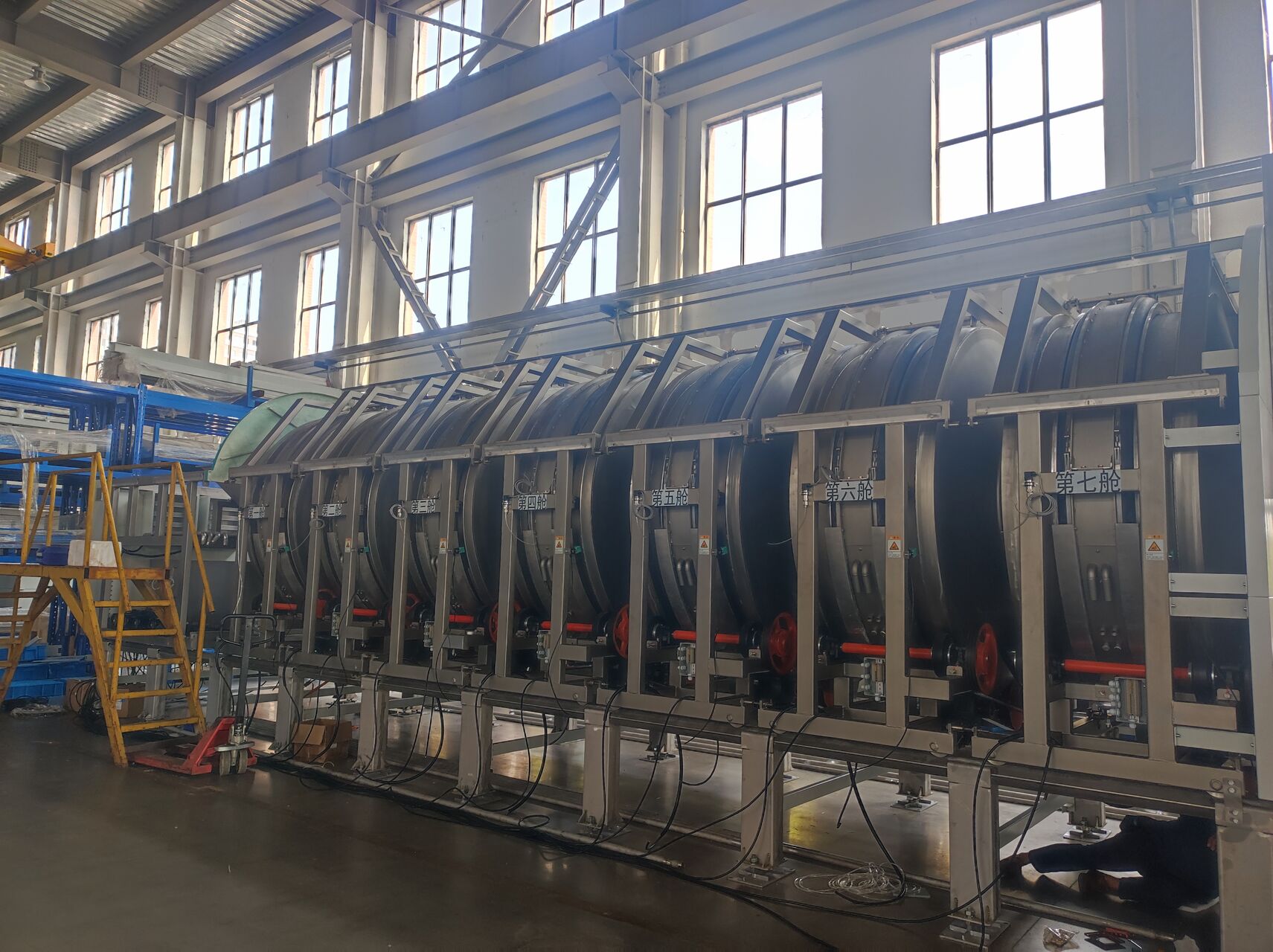 Save Water, Power and Labor! The Continuous Batch Washer: A Cost-cutting Weapon for Laundry Centers(Image1) Save Water, Power and Labor! The Continuous Batch Washer: A Cost-cutting Weapon for Laundry Centers(Image1)
